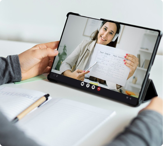 Clona voce per apprendimento online