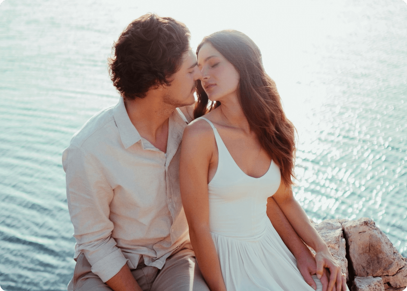 ジブリ風フィルター適用前のカップル写真